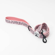 Load image into Gallery viewer, REFLECTIVE Leash: LEOPARD PINK