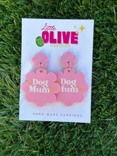 Load image into Gallery viewer, Dog mum Earrings
