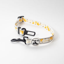 Load image into Gallery viewer, Car Restraint: HONEY
