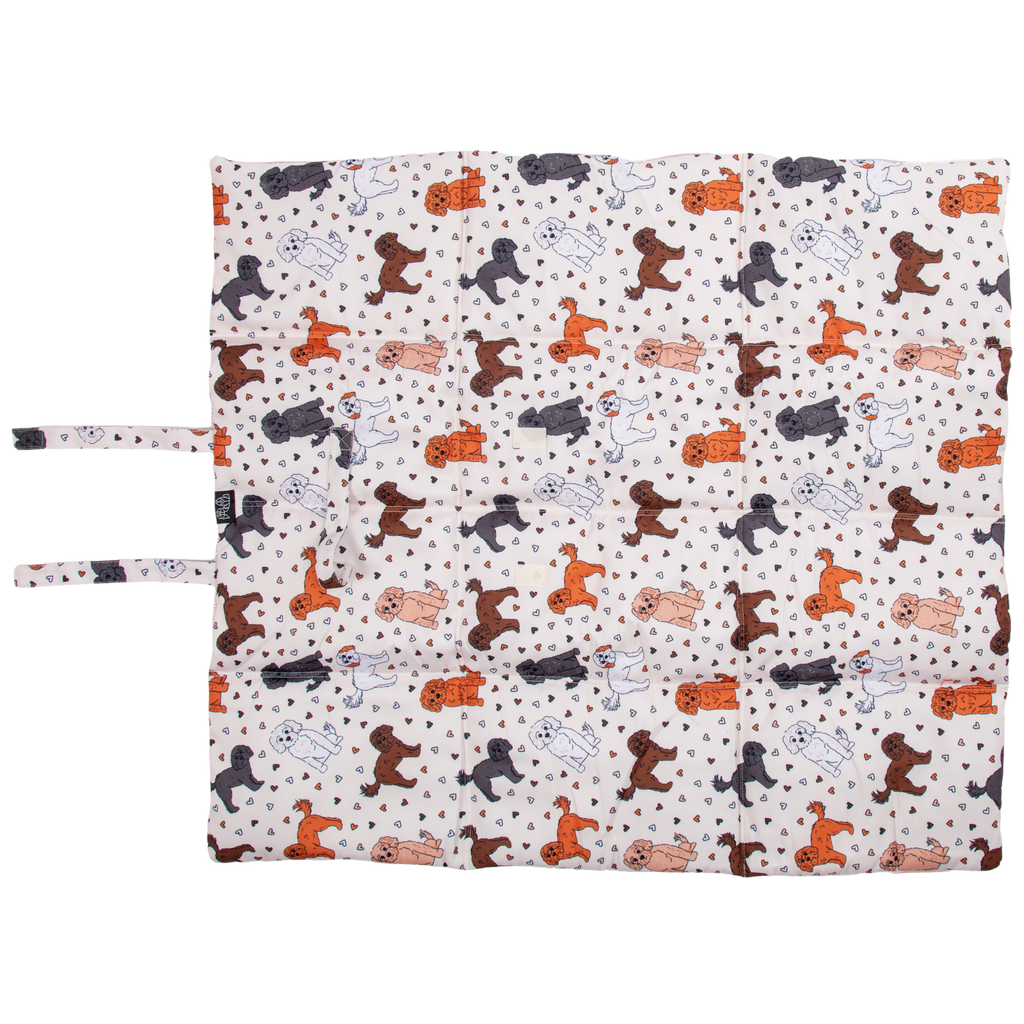 ON-THE-GO MAT: OODLES OF LOVE